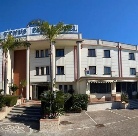 Venus Park Hotel Castel Volturno Eksteriør bilde