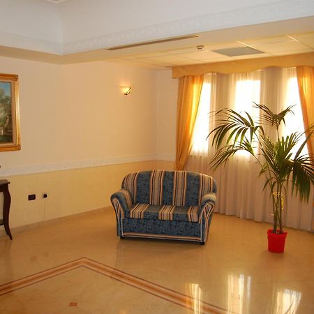 Venus Park Hotel Castel Volturno Eksteriør bilde