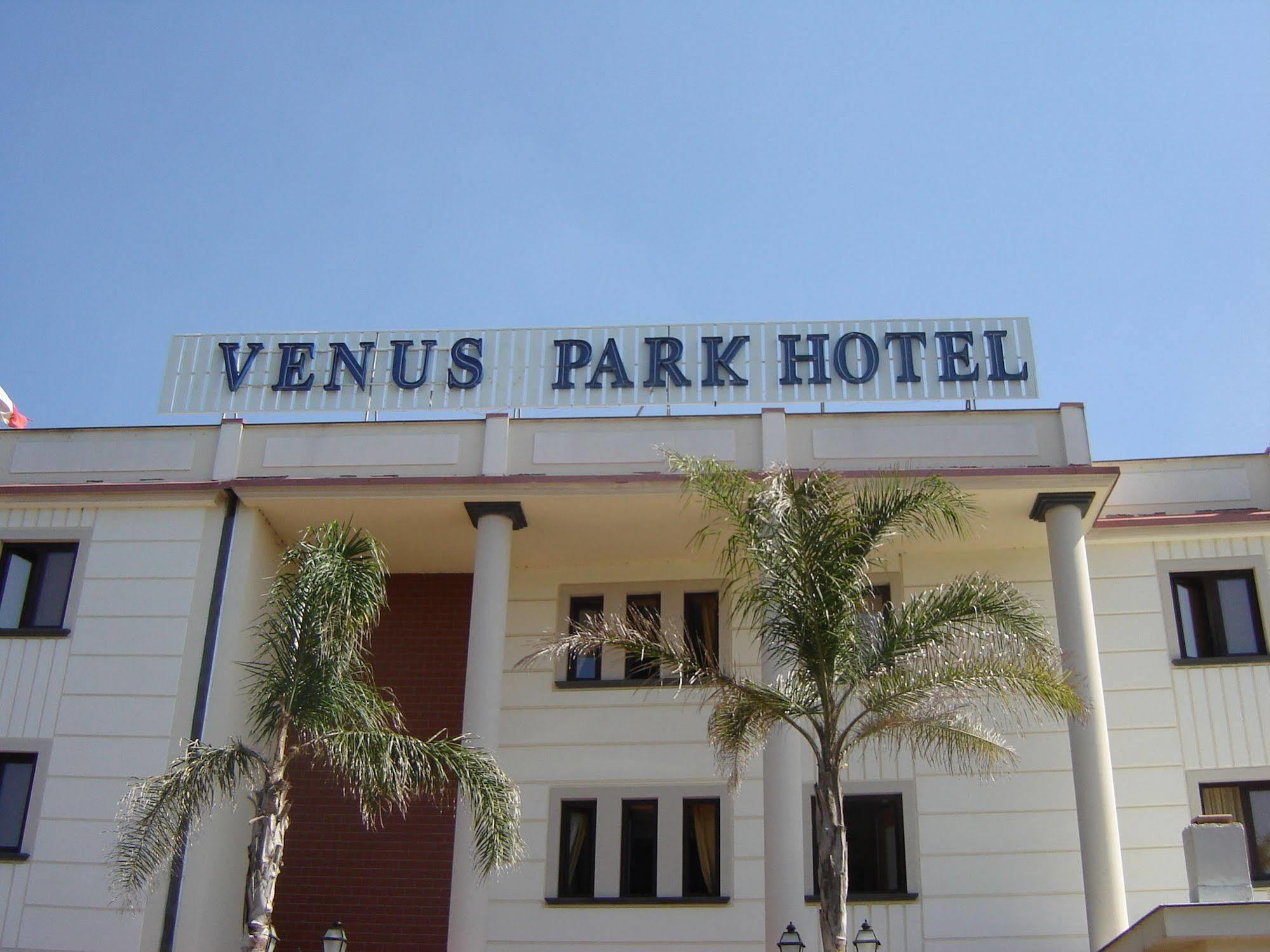 Venus Park Hotel Castel Volturno Eksteriør bilde